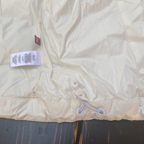 Vineyard Vines Quilted Sherpa Puffer Vest - Picture 9 of 13